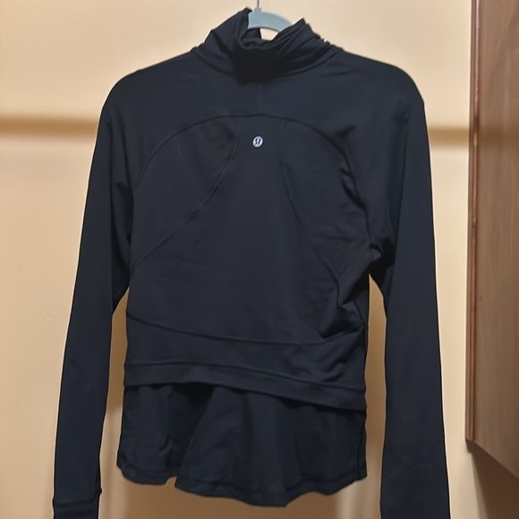 Lululemon size 8 jacket - Picture 6 of 6
